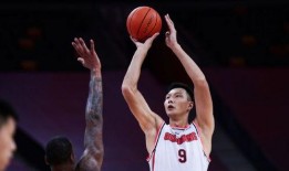 易建联爆料杜峰了吗视频,揭秘篮球圈背后故事