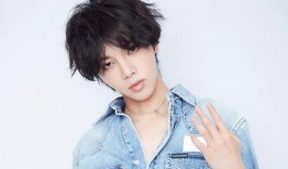 成毅微博最新爆料杨紫,神秘合作引期待！